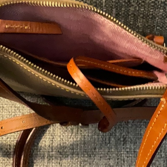 AUTHENTIC DOONEY & BOURKE TAN LEATHER Crossbody - Picture 6 of 10